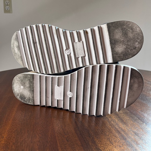 R2 Women’s Cork Platform Sandal - 10 - Picture 7 of 8